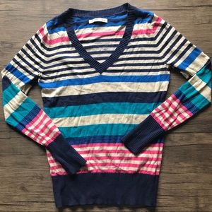 STRIPED V NECK SWEATER